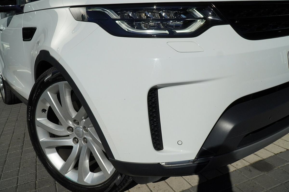 2017 Land Rover Discovery TD6 HSE Series 5