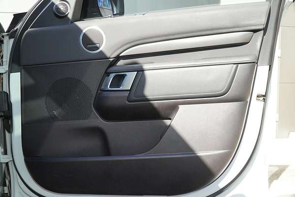 2017 Land Rover Discovery TD6 HSE Series 5