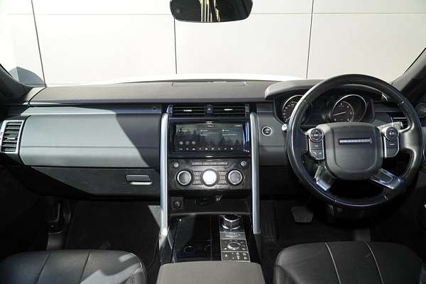 2017 Land Rover Discovery TD6 HSE Series 5