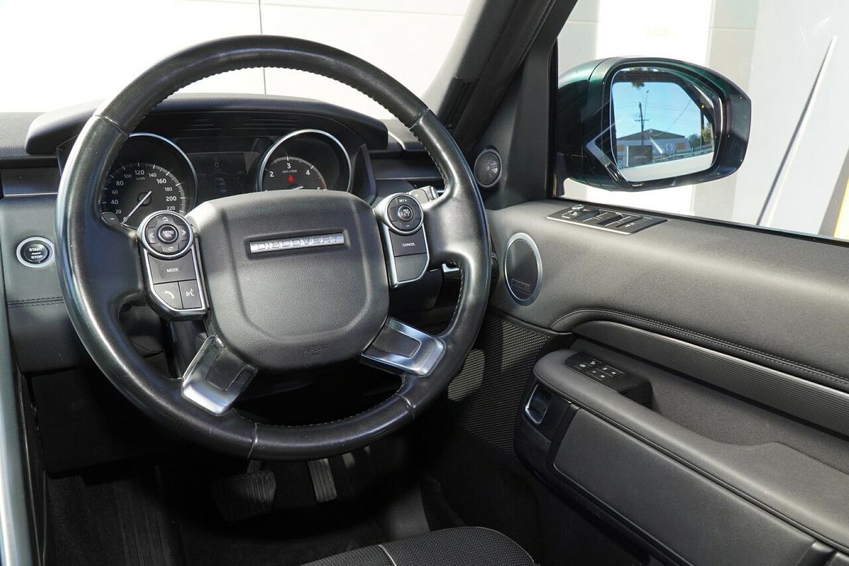 2017 Land Rover Discovery TD6 HSE Series 5