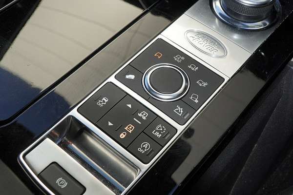 2017 Land Rover Discovery TD6 HSE Series 5
