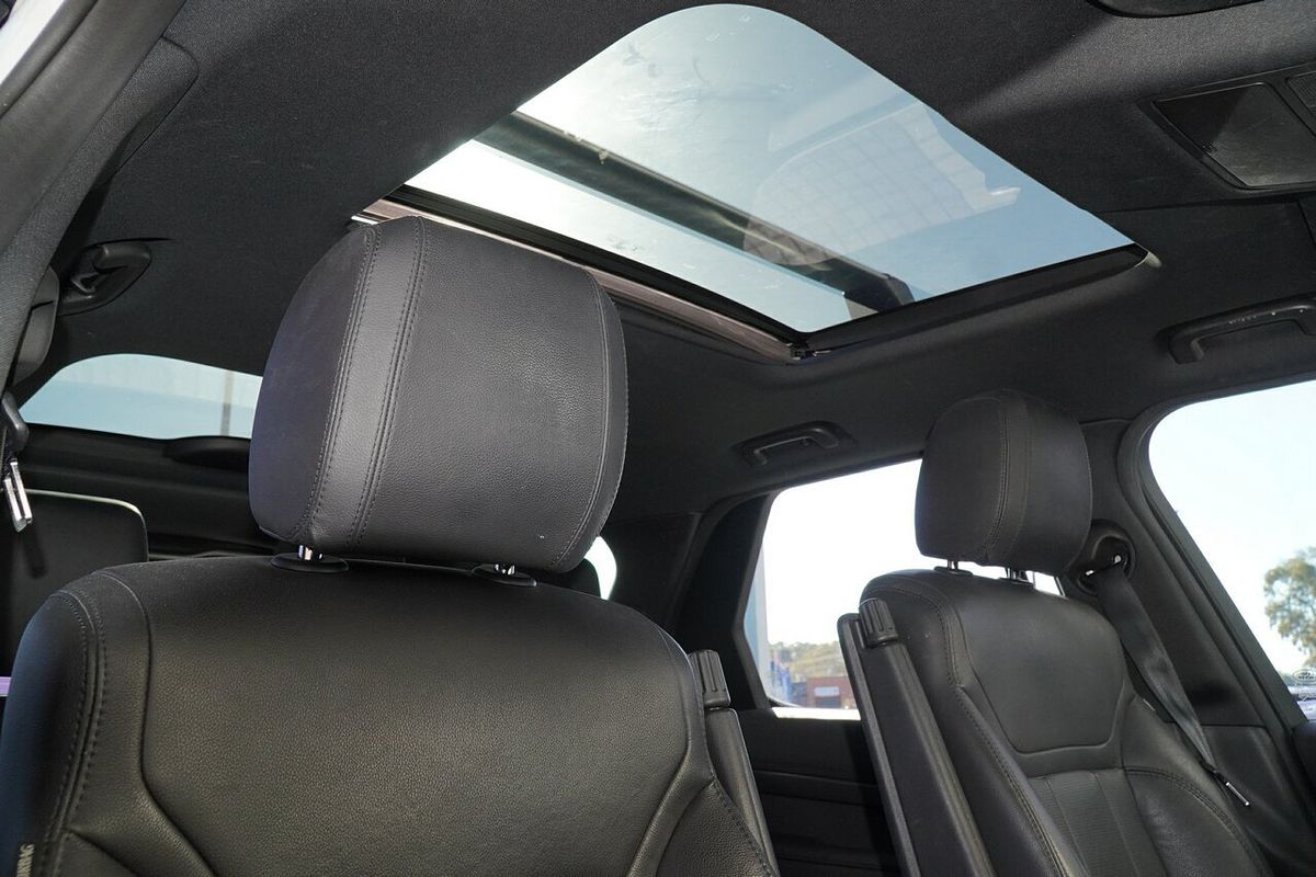 2017 Land Rover Discovery TD6 HSE Series 5