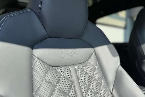 2024 Audi SQ7 TFSI 4M