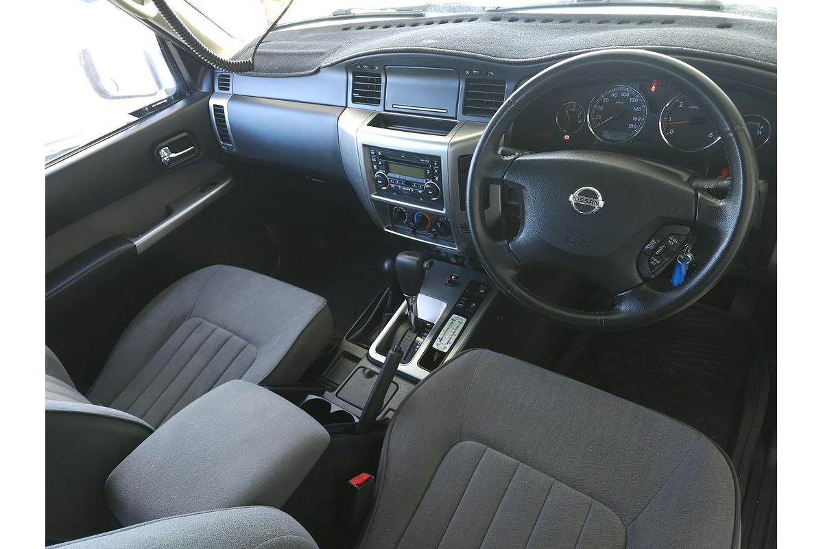 2014 Nissan Patrol ST Y61