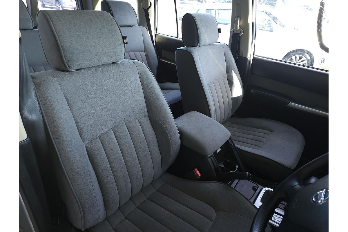 2014 Nissan Patrol ST Y61
