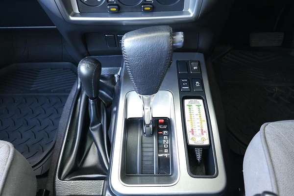 2014 Nissan Patrol ST Y61