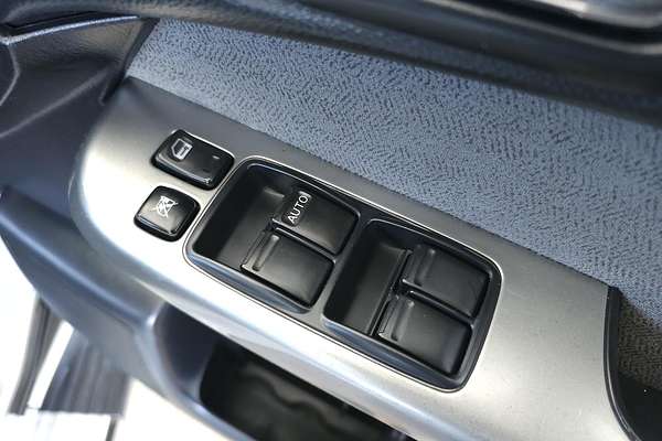 2014 Nissan Patrol ST Y61