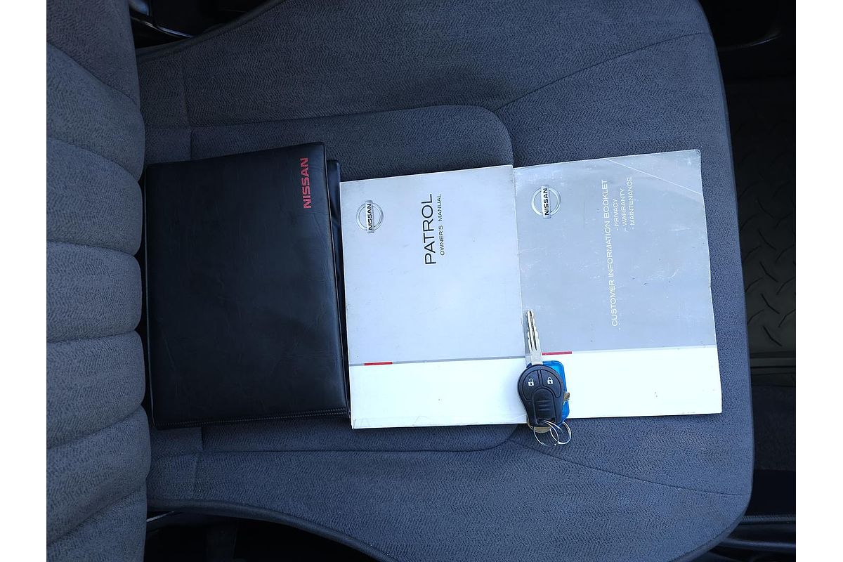 2014 Nissan Patrol ST Y61