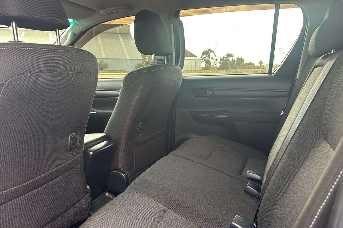 2021 Toyota Hilux SR GUN126R 4X4