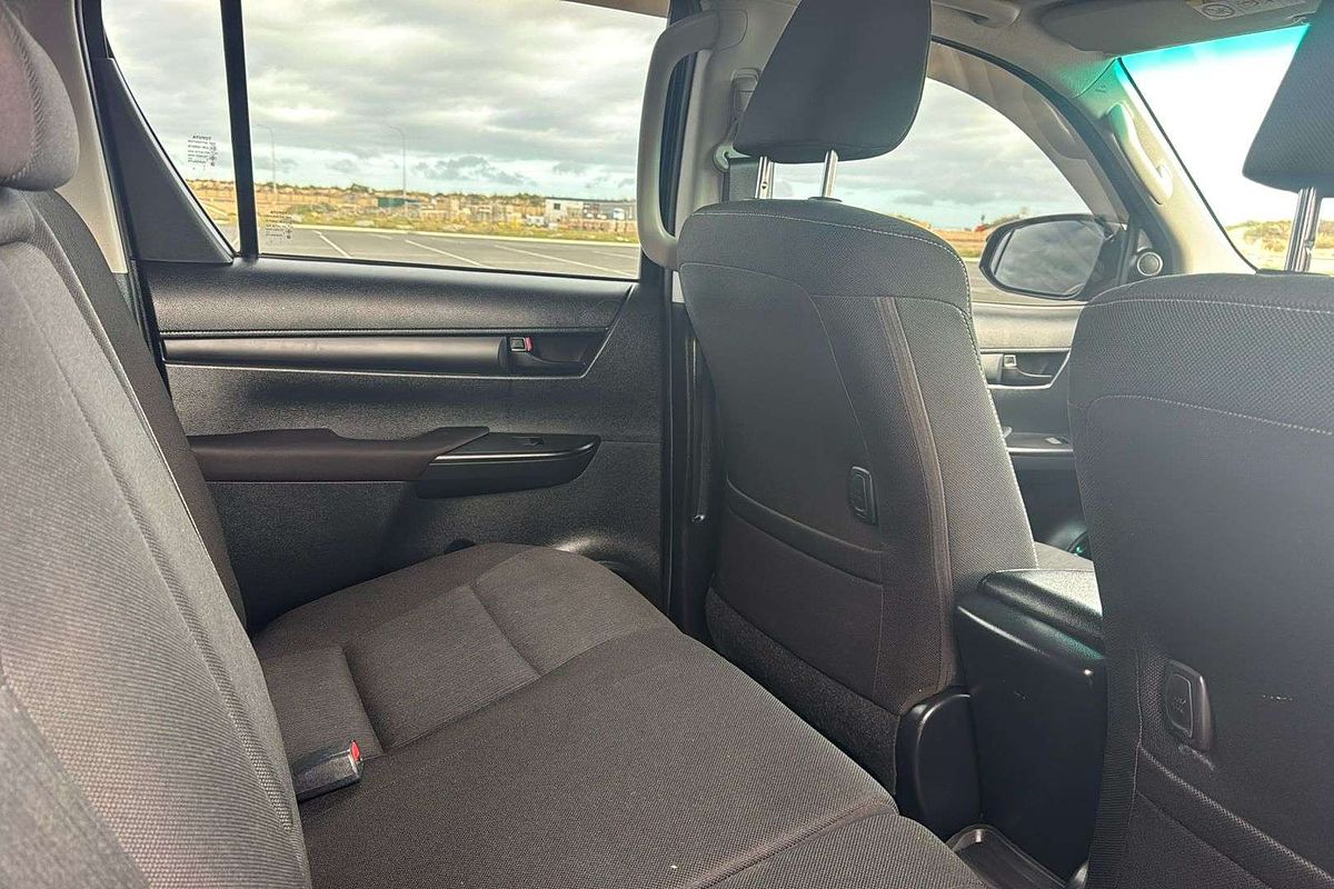 2021 Toyota Hilux SR GUN126R 4X4