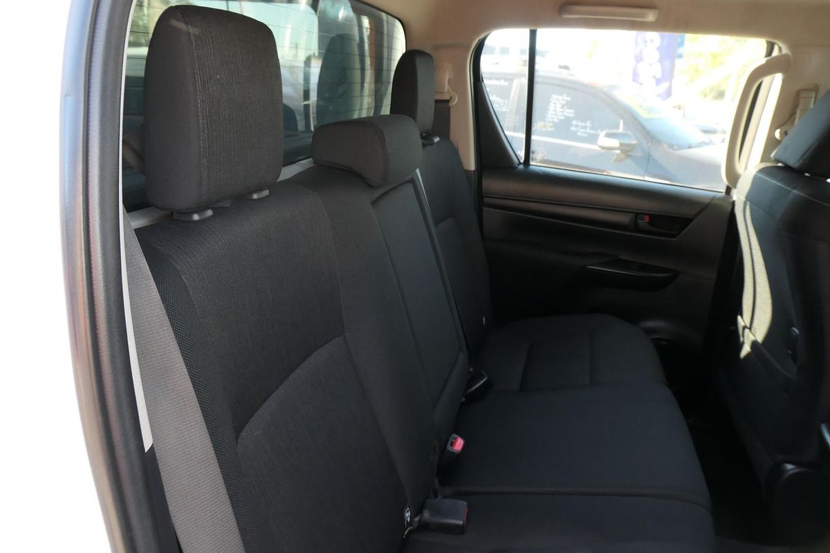 2019 Toyota Hilux SR GUN126R 4X4