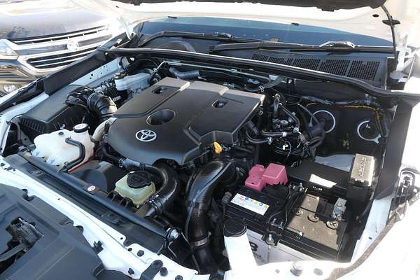 2019 Toyota Hilux SR GUN126R 4X4