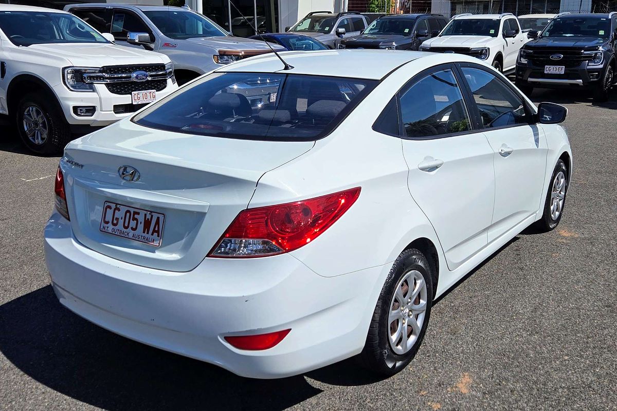 2014 Hyundai Accent Active RB2