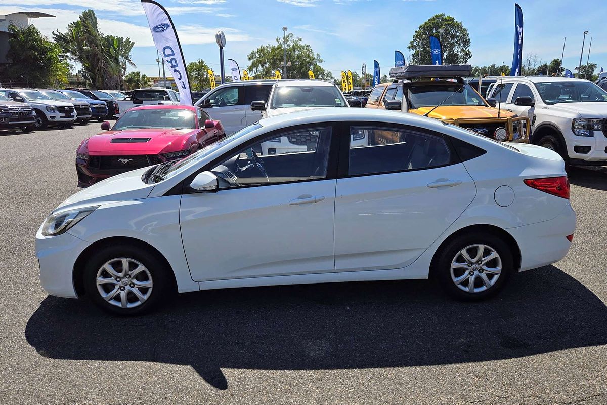 2014 Hyundai Accent Active RB2