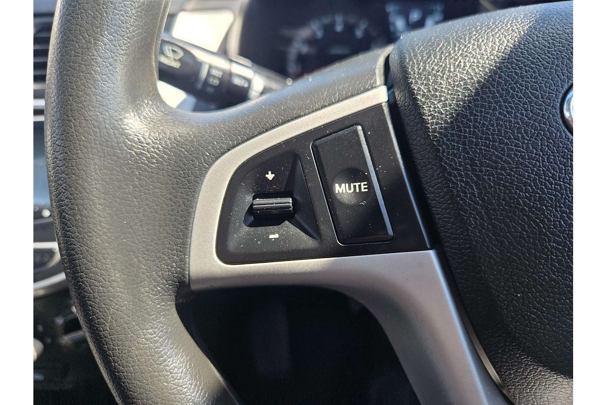 2014 Hyundai Accent Active RB2