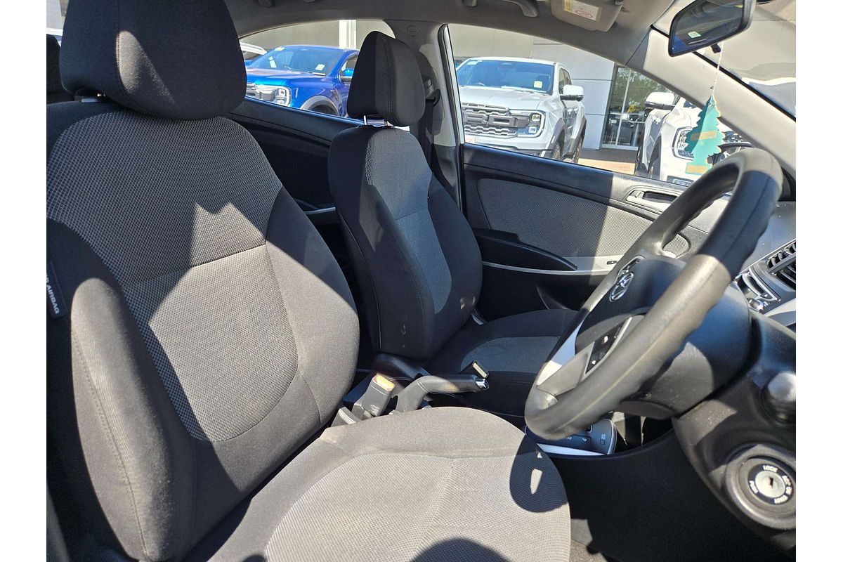 2014 Hyundai Accent Active RB2