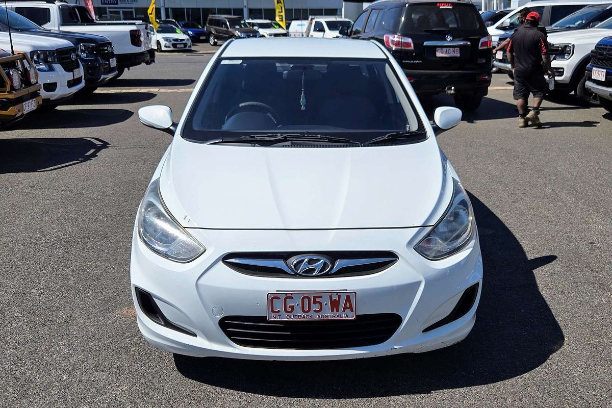 2014 Hyundai Accent Active RB2