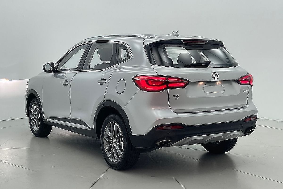 2022 MG HS Vibe SAS23