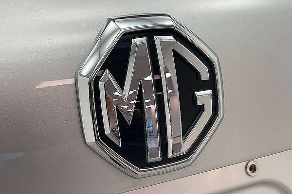2022 MG HS Vibe SAS23