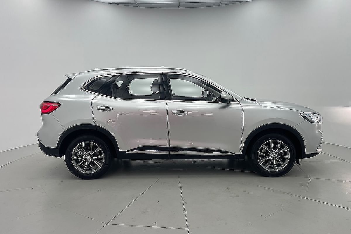 2022 MG HS Vibe SAS23