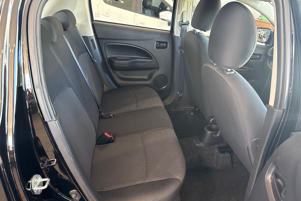 2016 Mitsubishi Mirage ES LA