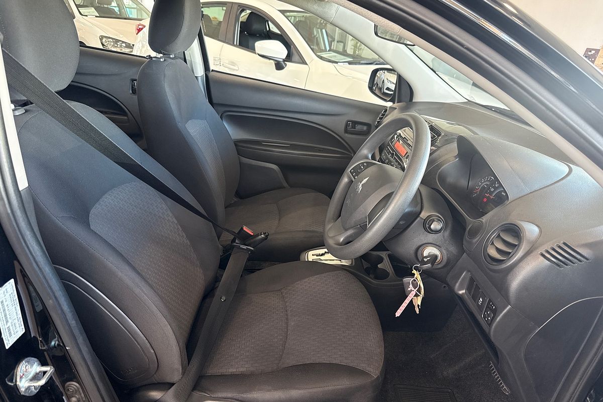 2016 Mitsubishi Mirage ES LA