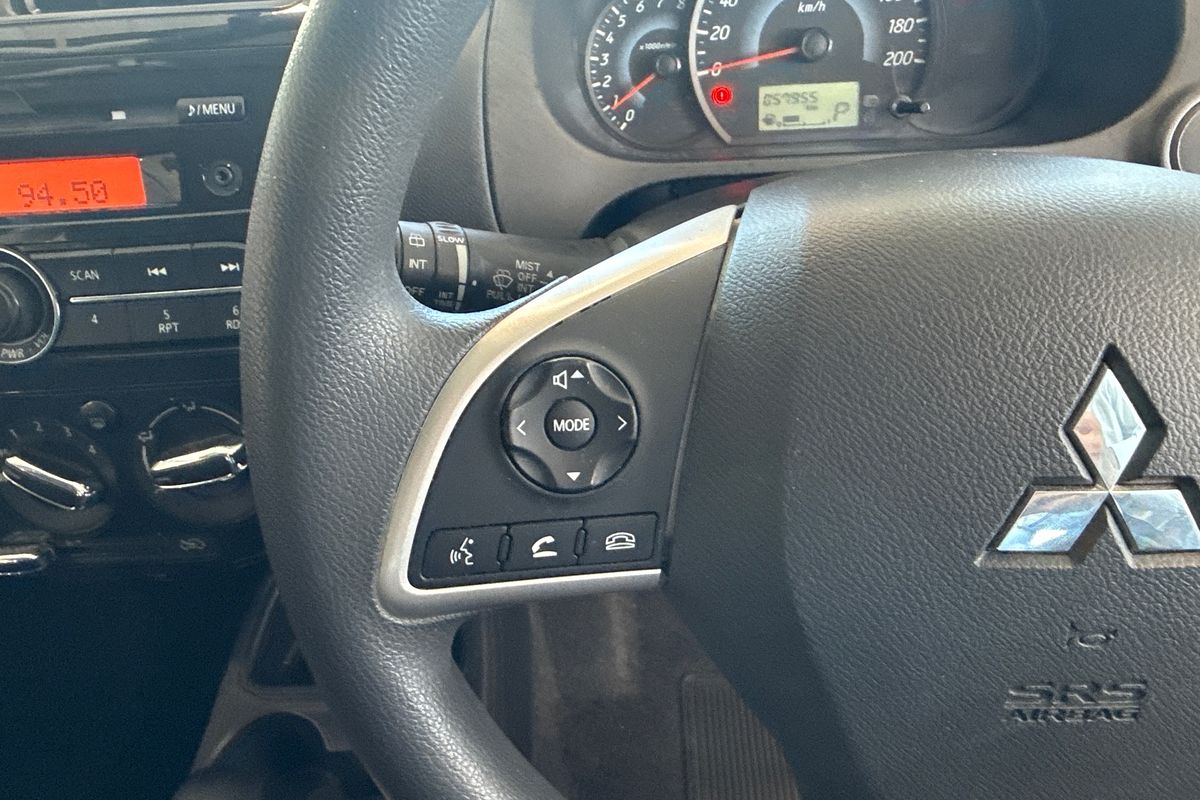 2016 Mitsubishi Mirage ES LA
