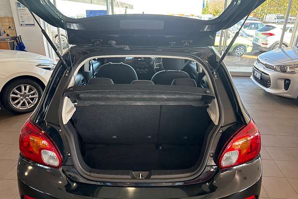 2016 Mitsubishi Mirage ES LA