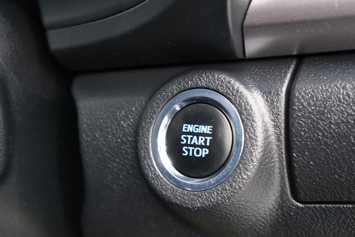 2017 Toyota Hilux SR5 GUN126R 4X4