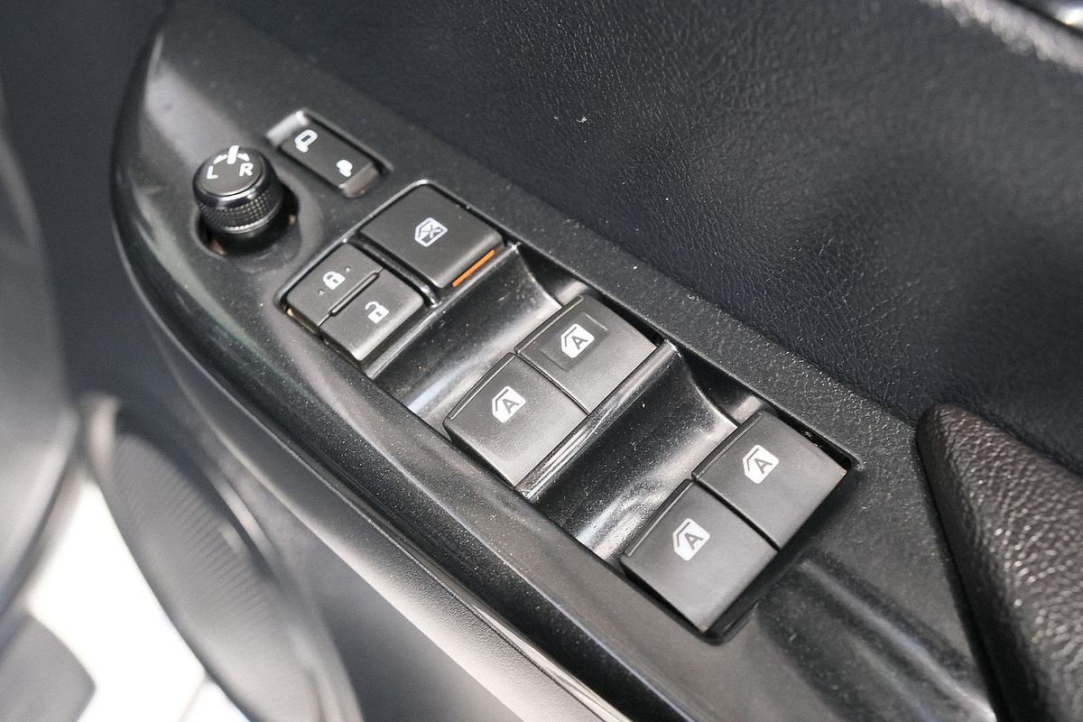 2017 Toyota Hilux SR5 GUN126R 4X4
