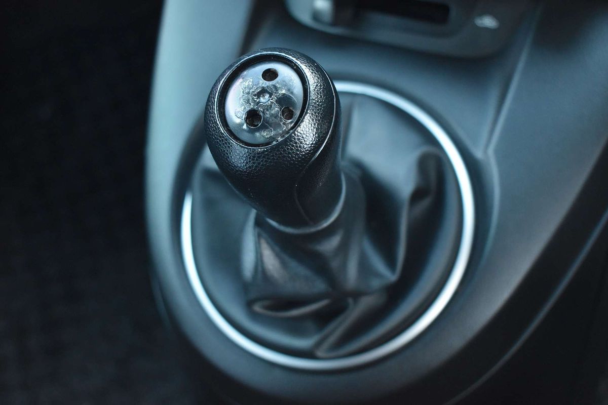 2011 Mazda 2 Neo DE Series 2
