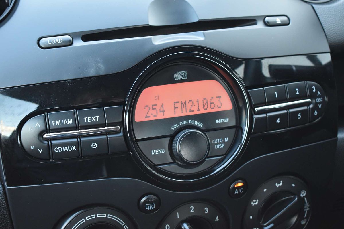 2011 Mazda 2 Neo DE Series 2