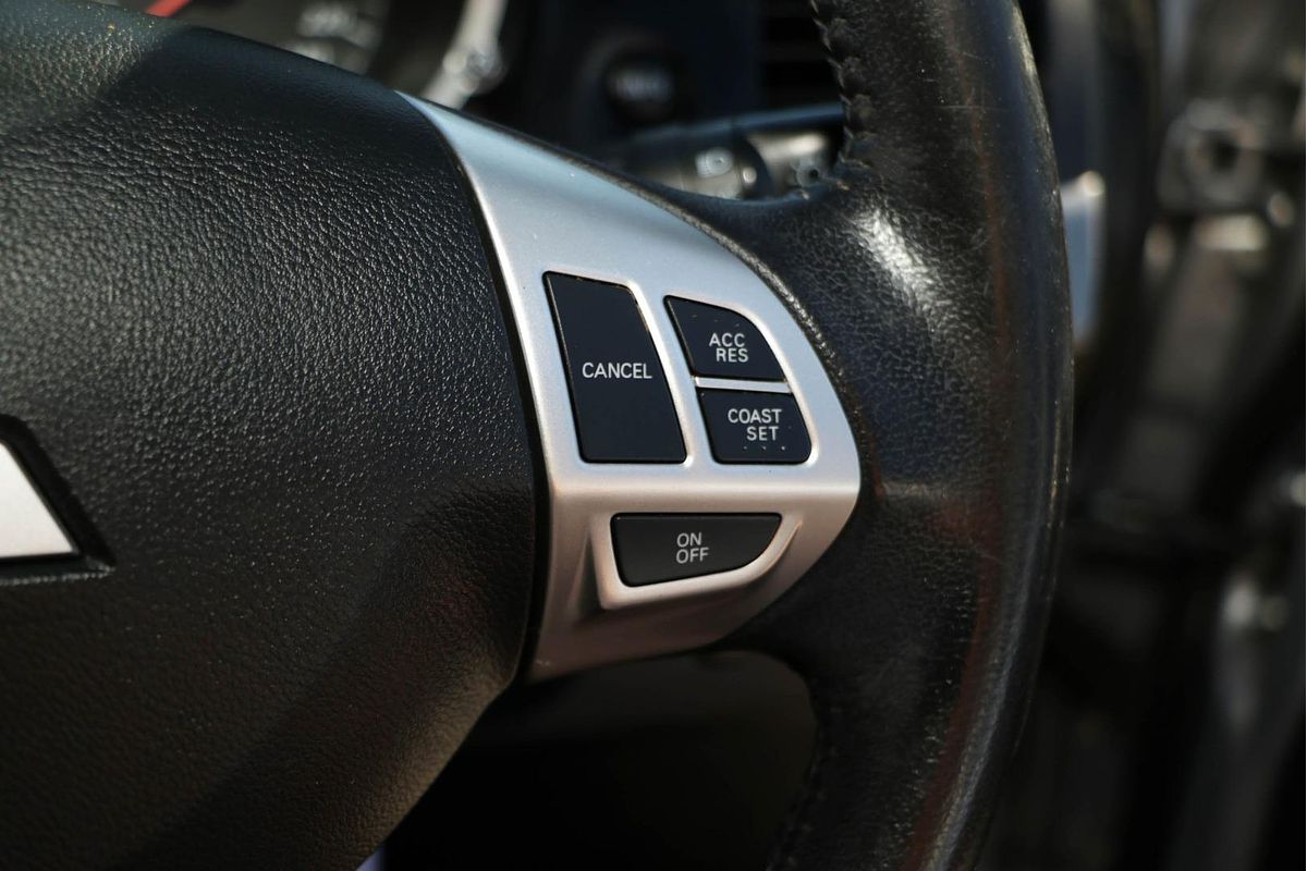 2011 Mitsubishi Lancer SX CJ