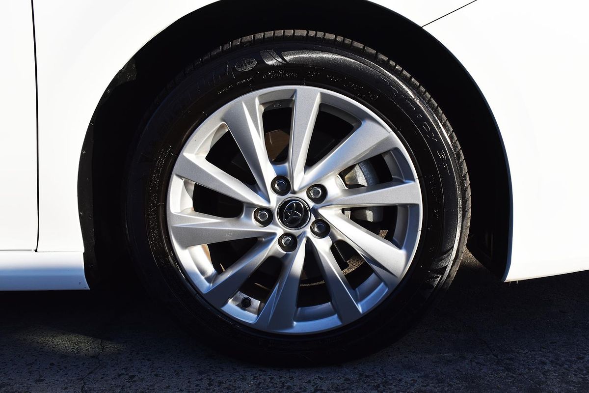 2024 Toyota Camry Ascent AXVH70R