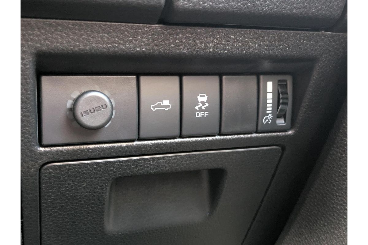 2024 Isuzu D-MAX X-TERRAIN 4X4