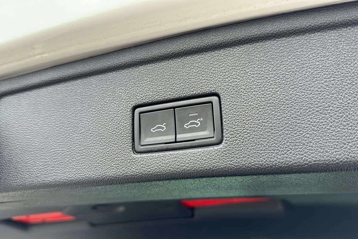 2022 Volkswagen Touareg 170TDI CR