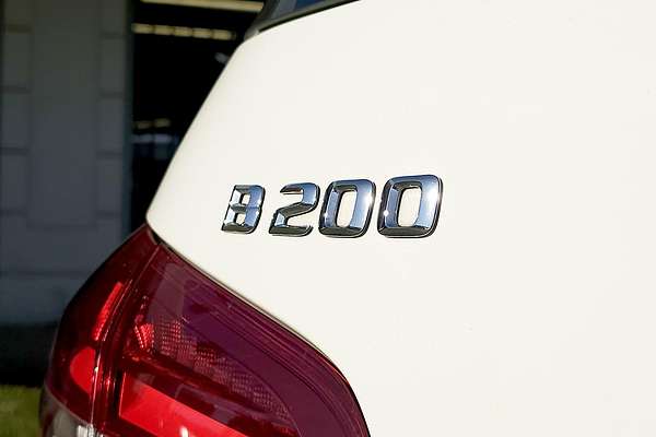 2015 Mercedes-Benz B-Class B200 W246
