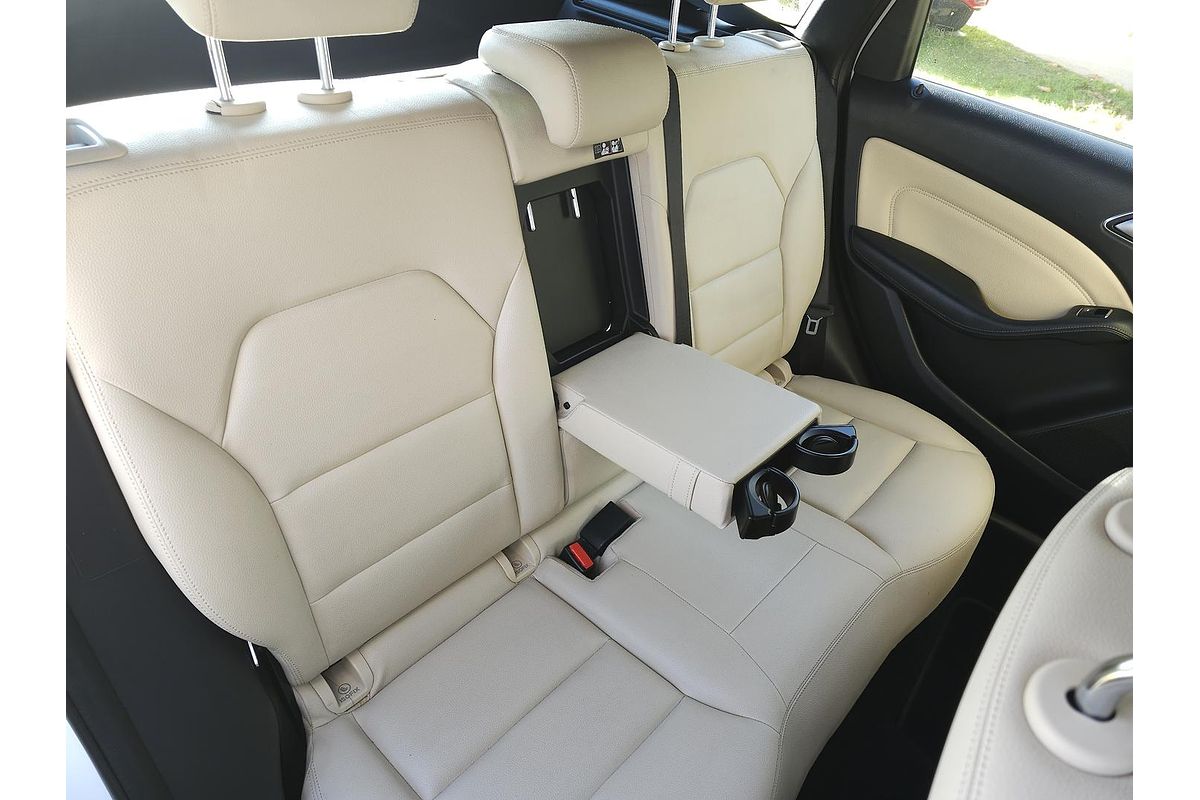 2015 Mercedes-Benz B-Class B200 W246
