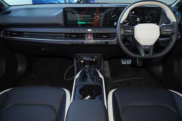 2025 Kia K4 GT-Line CL4m