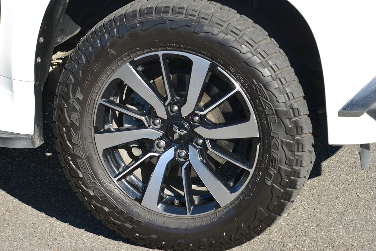 2019 Mitsubishi Pajero Sport GLS QE