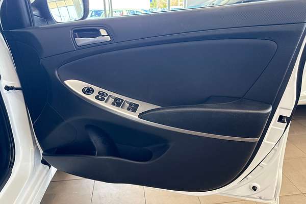 2018 Hyundai Accent Sport RB6