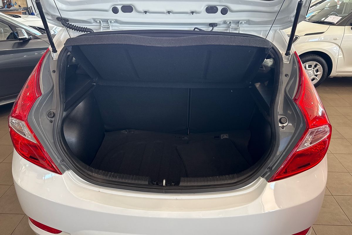 2018 Hyundai Accent Sport RB6