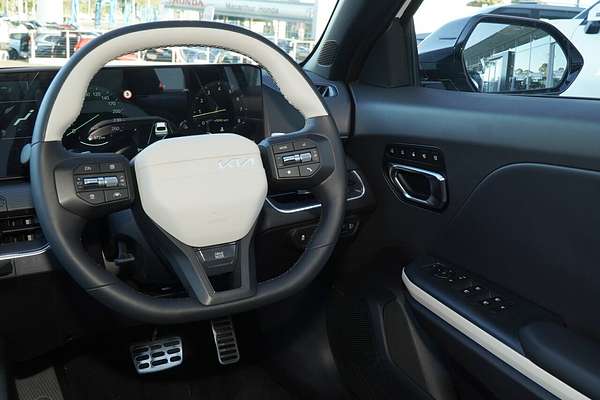 2025 Kia K4 GT-Line CL4m