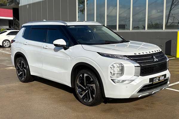 2023 Mitsubishi Outlander Exceed ZM