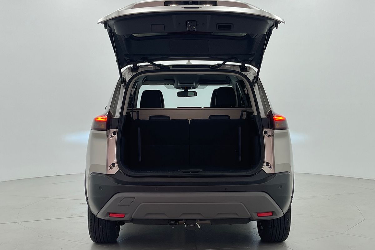 2024 Nissan X-TRAIL ST-L T33