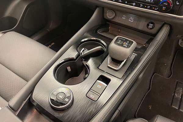 2024 Nissan X-TRAIL ST-L T33