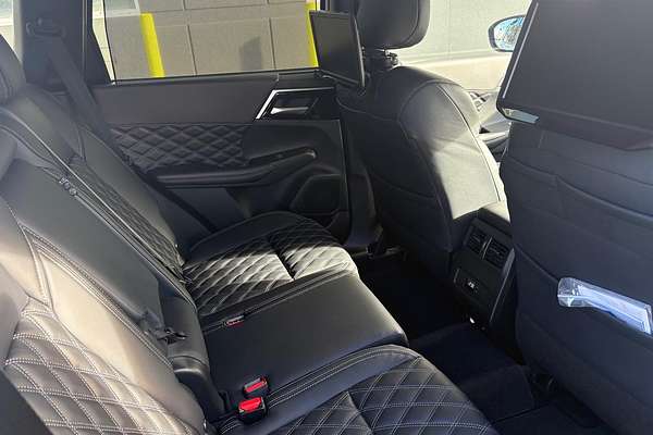 2023 Mitsubishi Outlander Exceed ZM