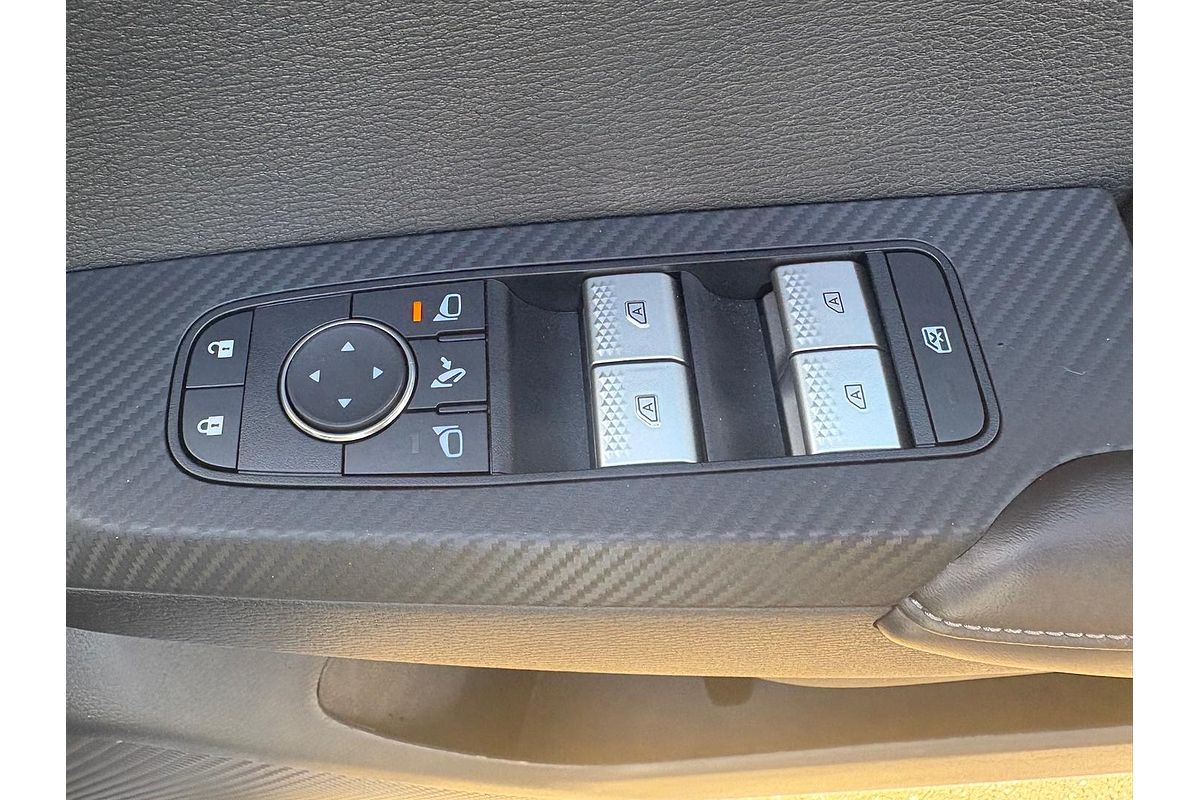 2023 Mitsubishi Outlander Exceed ZM