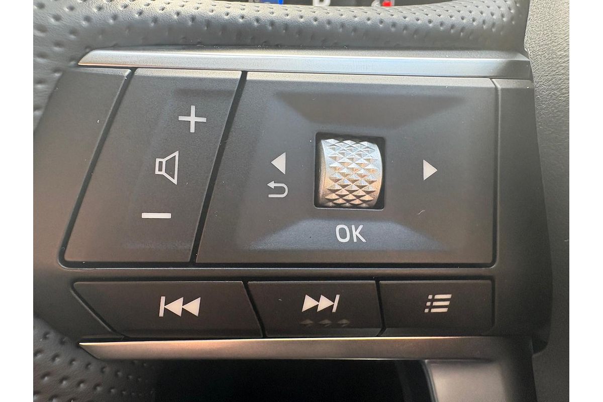 2023 Mitsubishi Outlander Exceed ZM