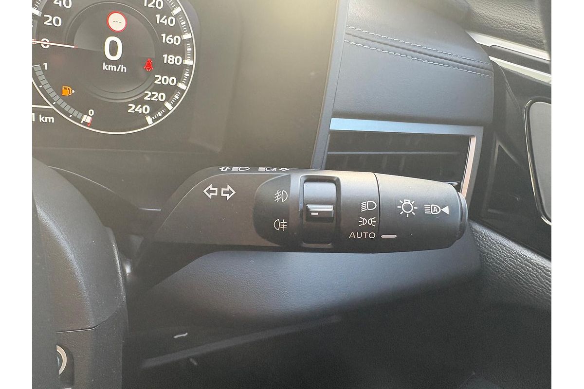 2023 Mitsubishi Outlander Exceed ZM